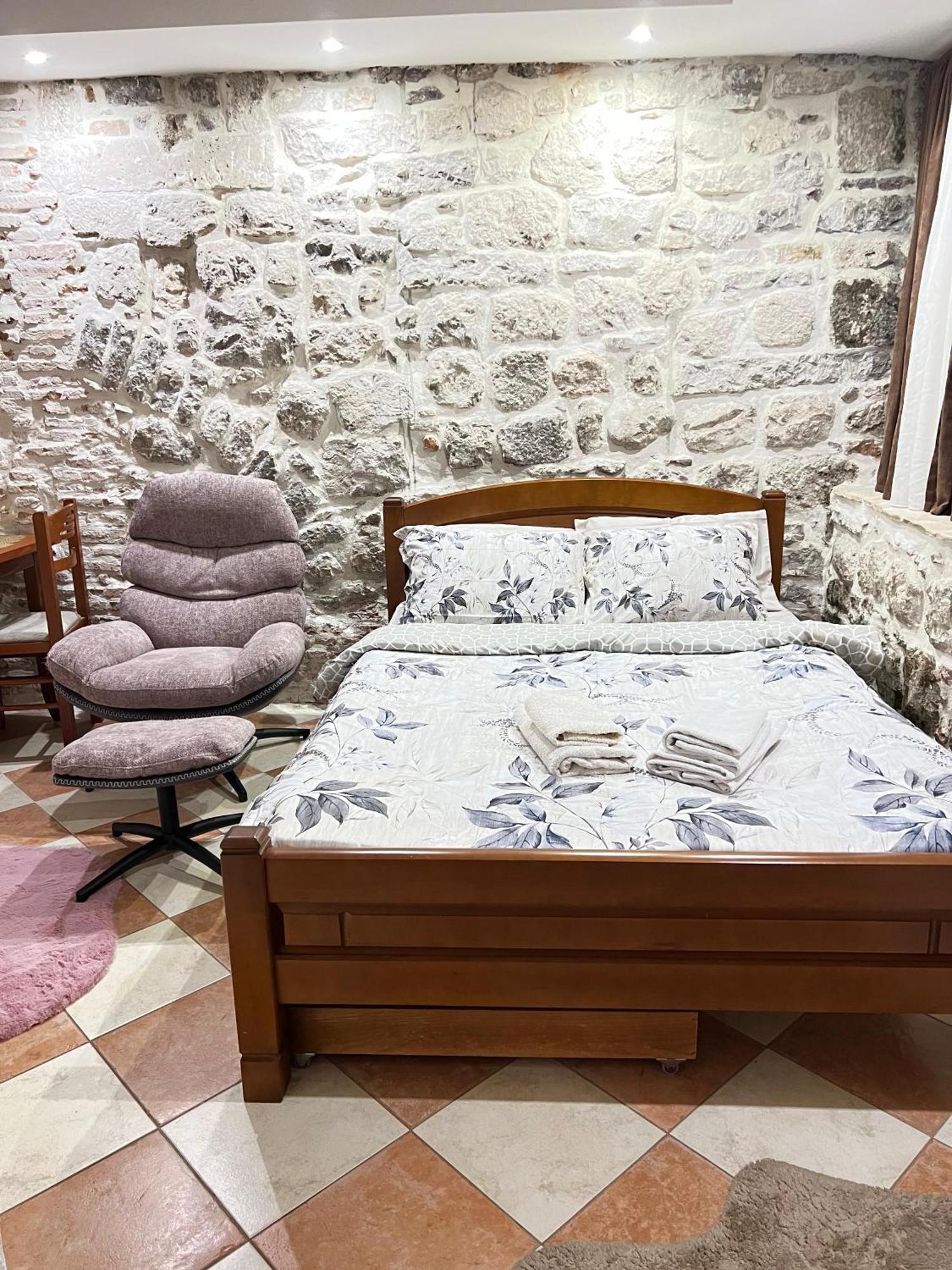 Little Bay Apartments Kotor Room photo