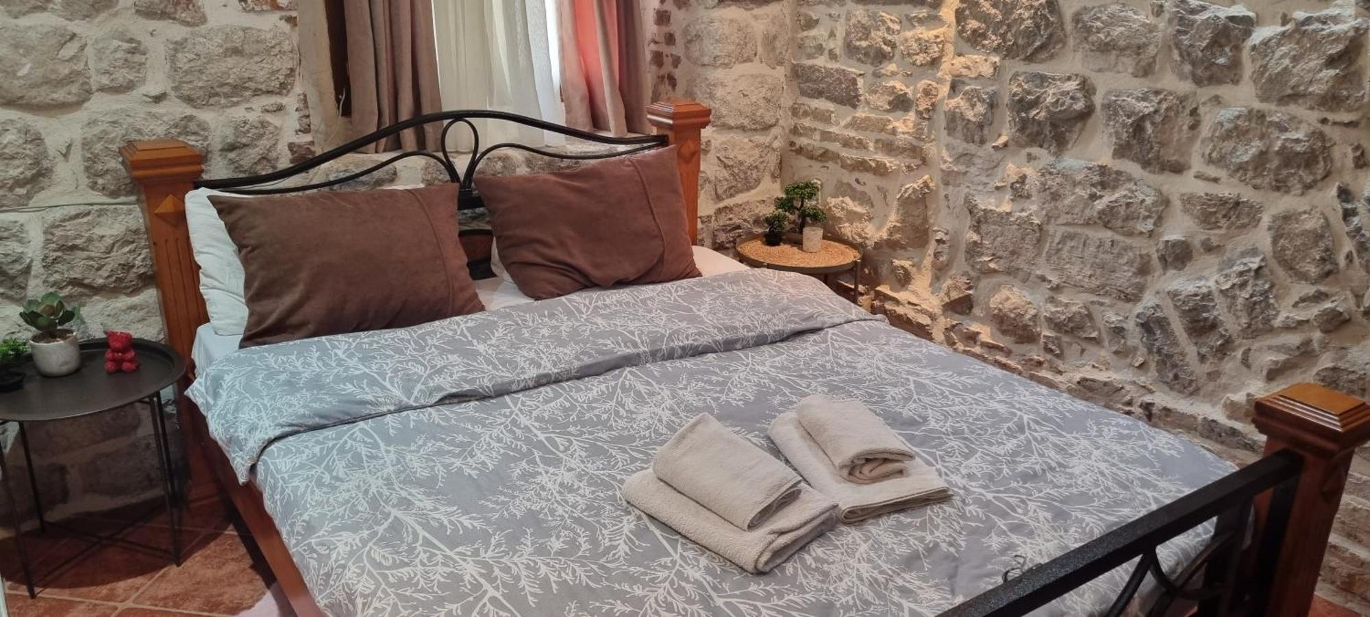 Little Bay Apartments Kotor Room photo